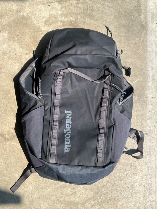 Patagonia Other - Patagonia Black Hole Pack 32L